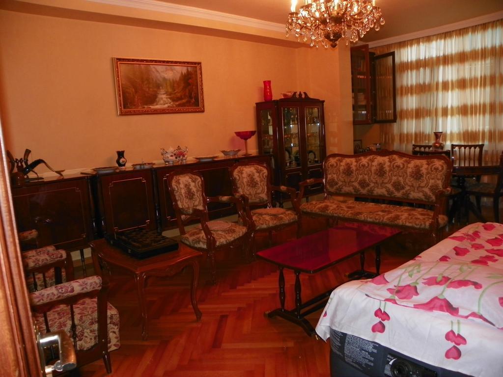 Apartment Rusudan Batumi Ruang foto