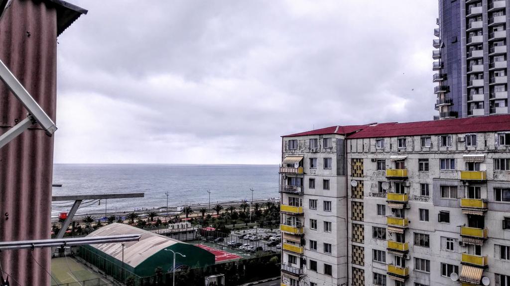 Apartment Rusudan Batumi Bagian luar foto